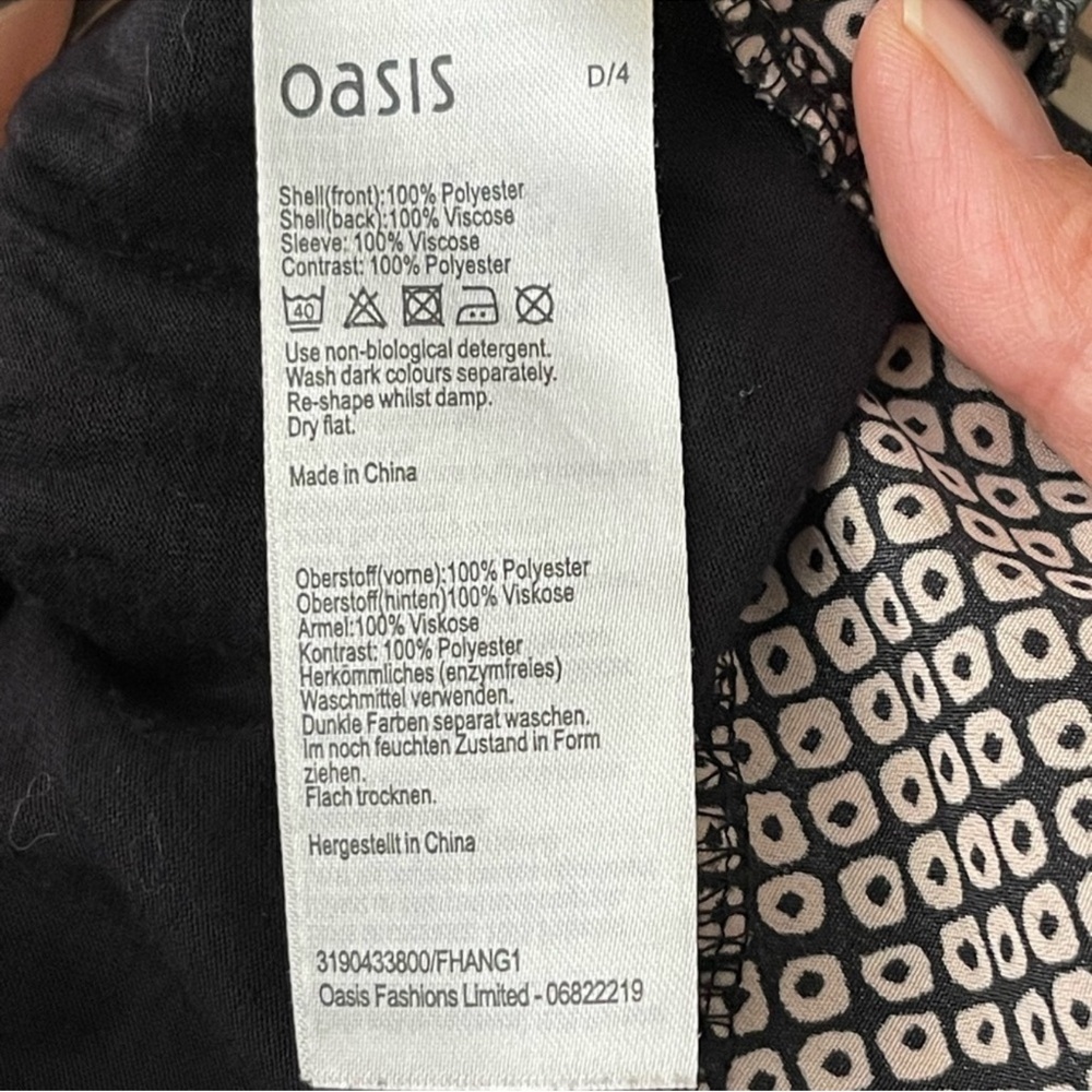 Oasis Pink and Black Floral Blouse - Picture 6 of 7